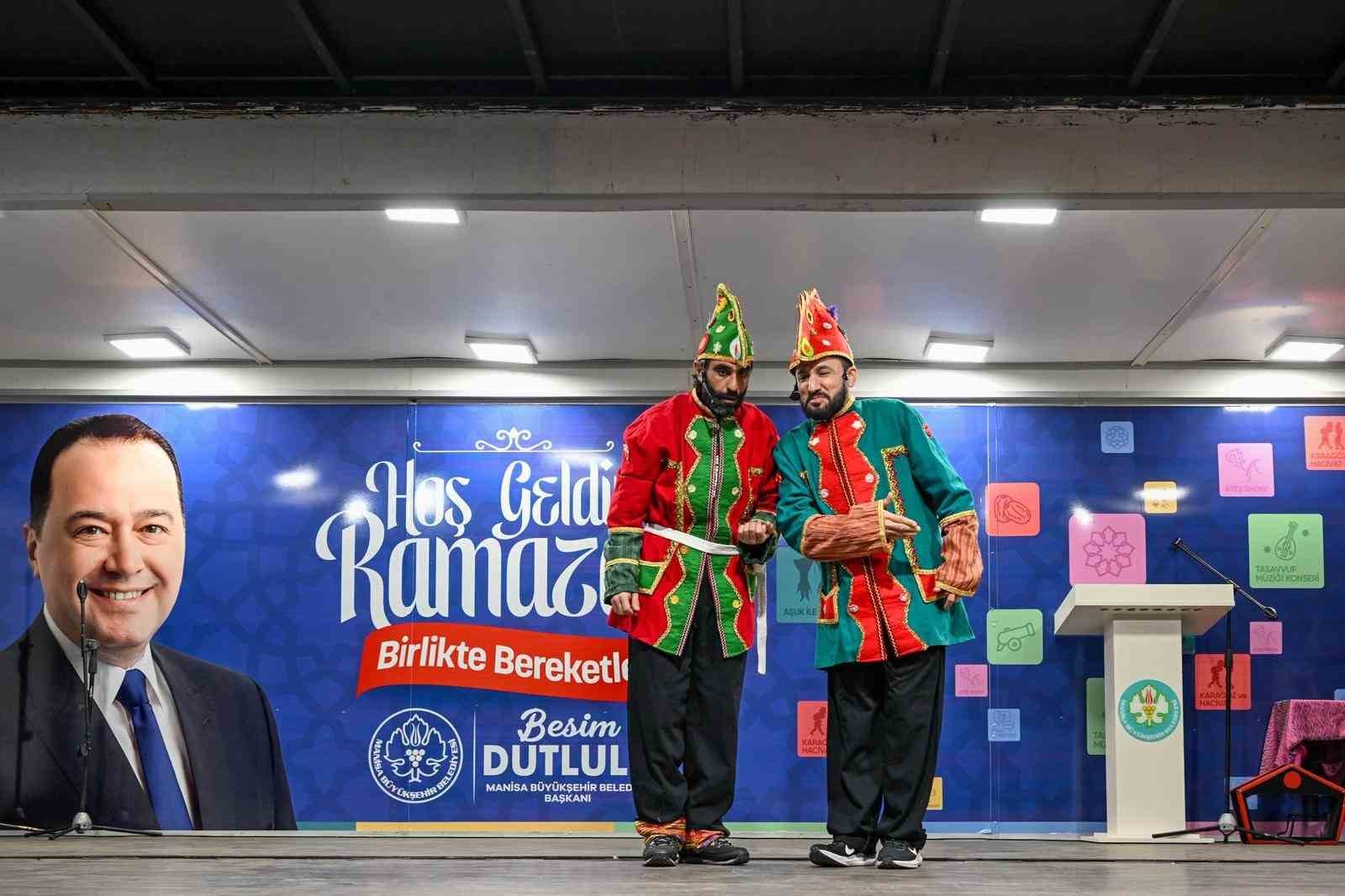 Başkan Dutlulu Gölmarmaralılarla iftar sofrasında buluştu
Başkan Dutlulu Gölmarmaralılarla iftar sofrasında buluştu