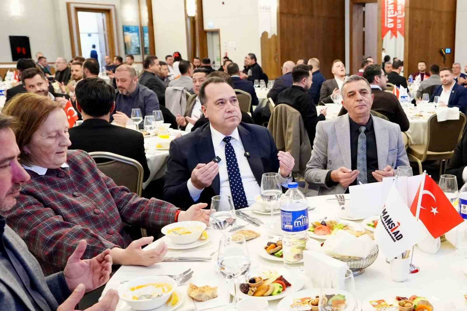 Başkan Dutlulu: "Manisa’nın çıkarı için ortak hareket etmemiz lazım"
