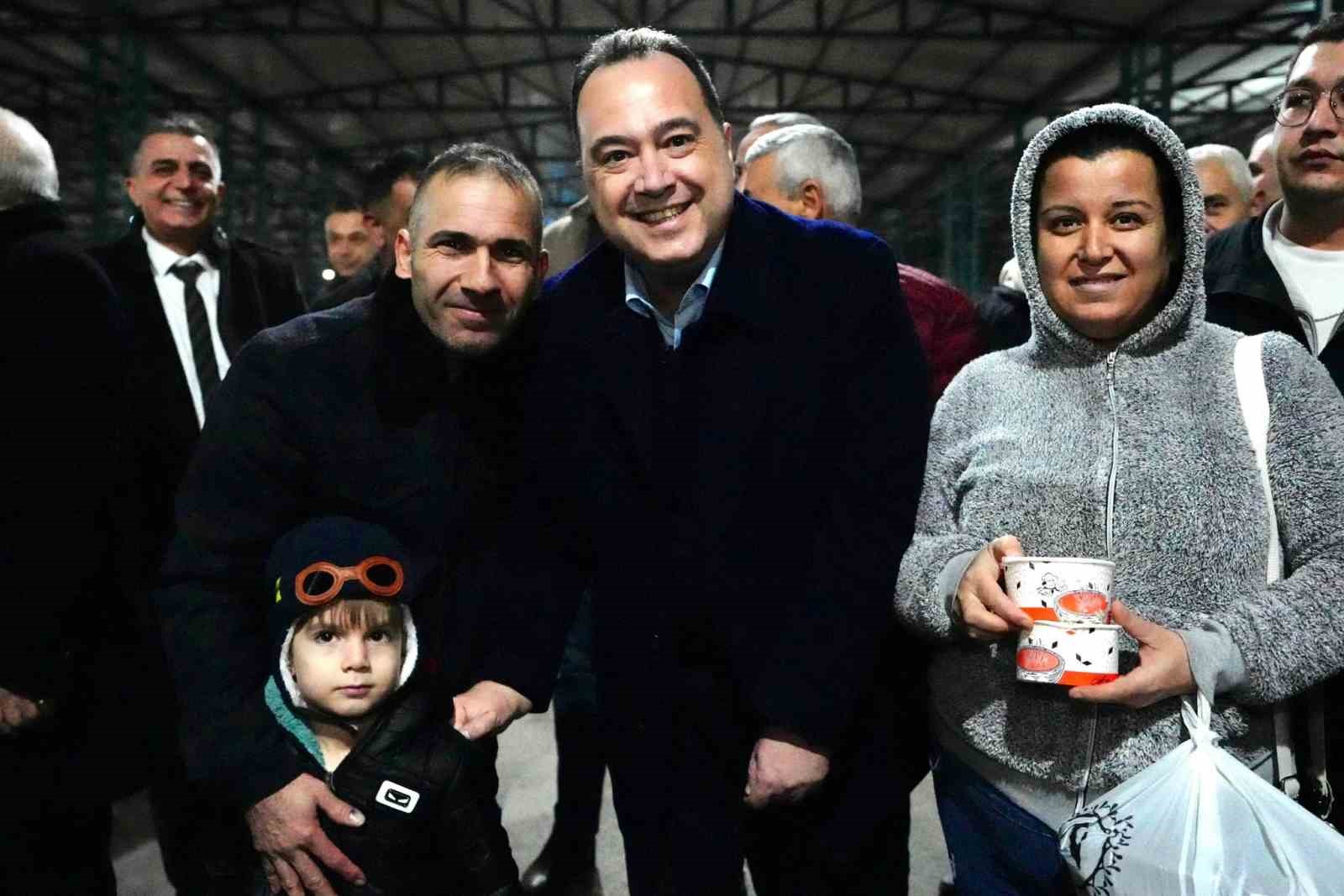 Başkan Dutlulu, Selendililer Derneği’nin iftar programına katıldı
