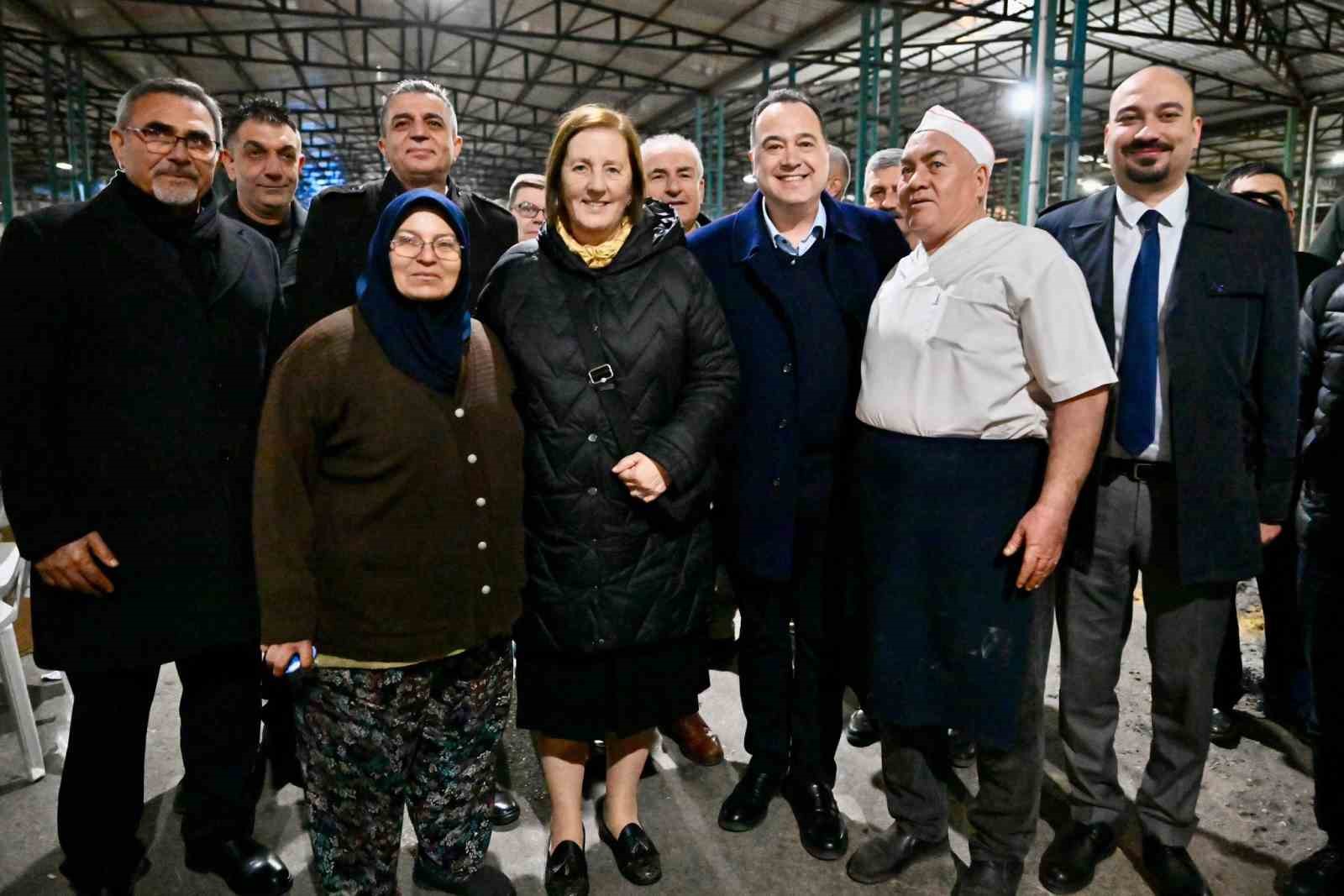 Başkan Dutlulu, Selendililer Derneği’nin iftar programına katıldı
