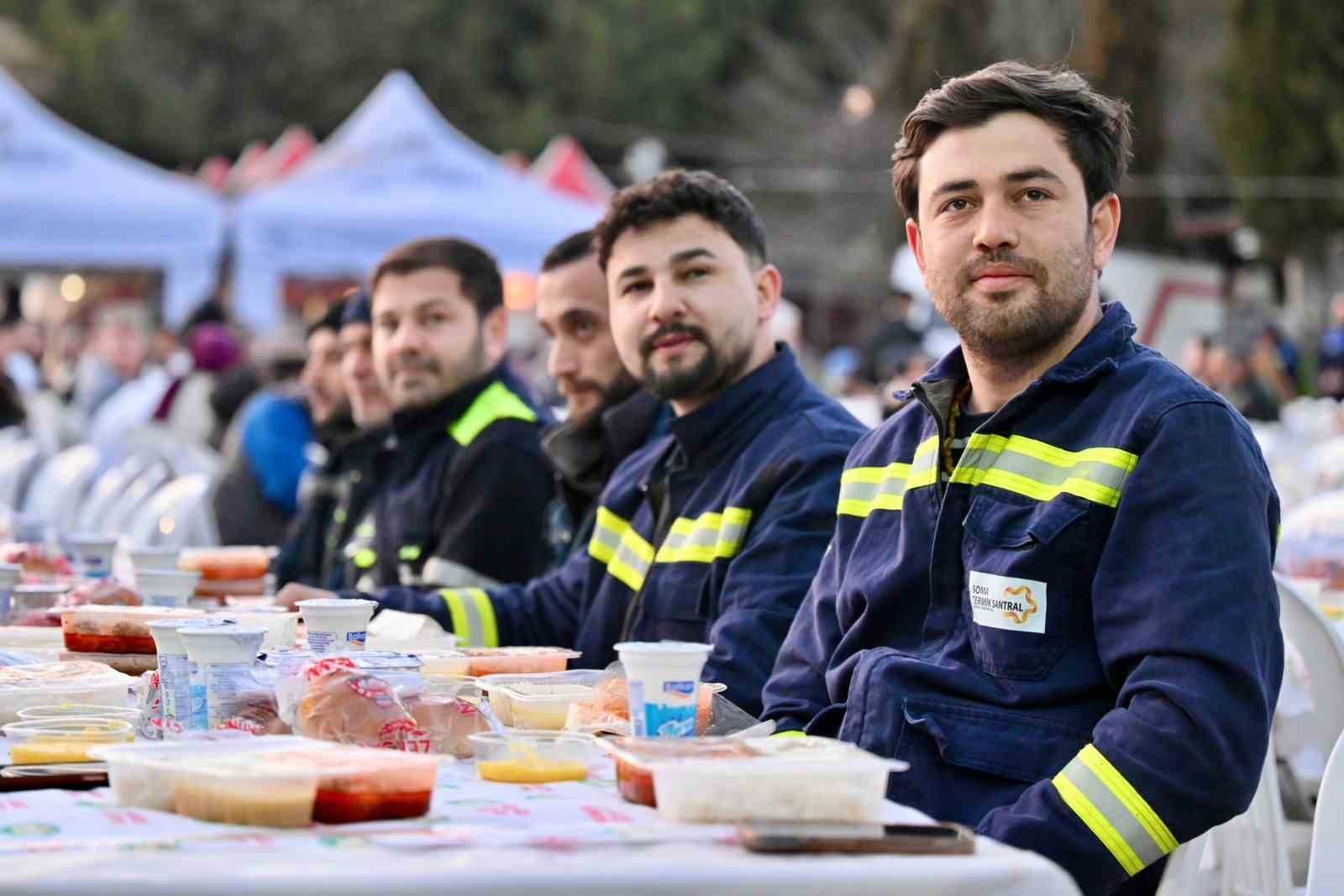 Başkan Dutlulu, Soma Termik Santrali işçilerini iftarda ağırladı
