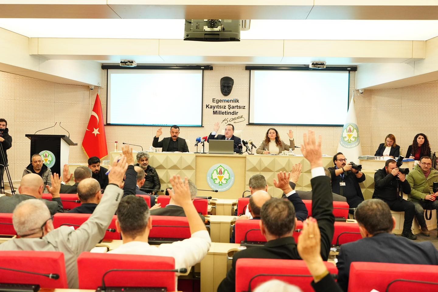 Başkan Dutlulu: "Susuzluğu Manisa’da yaşatmamak için elimizden geleni yapacağız"
