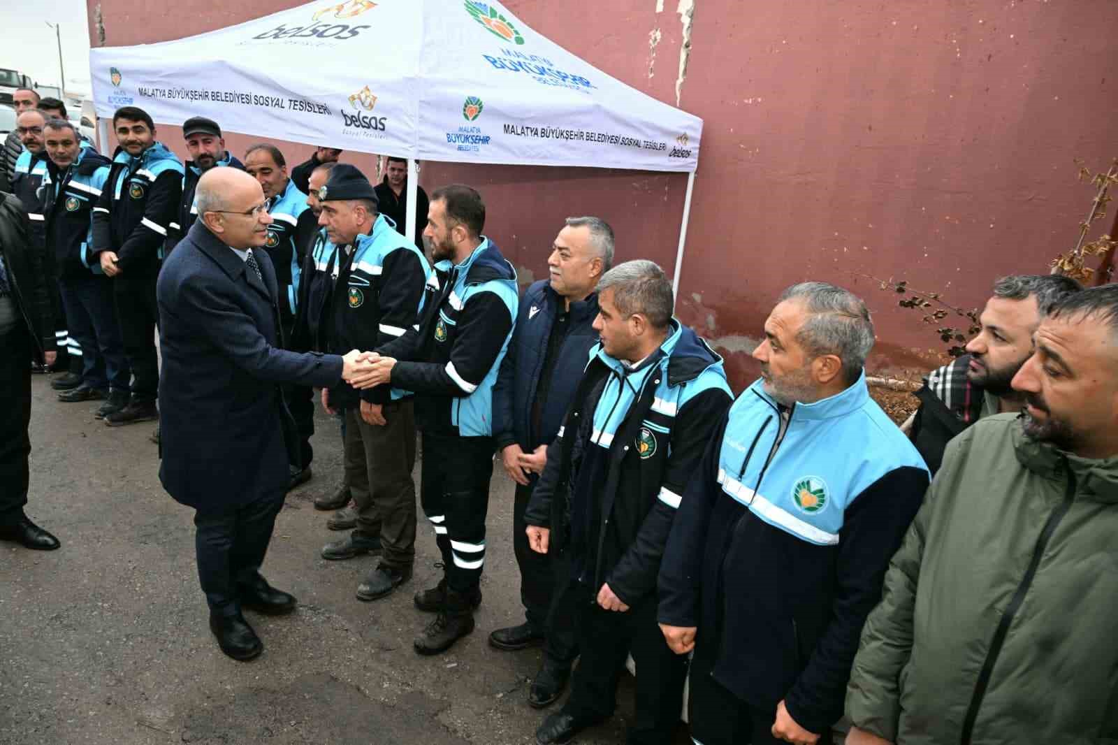 Başkan Er: "Yeni bir Malatya ortaya çıkıyor"
Başkan Er: "Yeni bir Malatya ortaya çıkıyor"