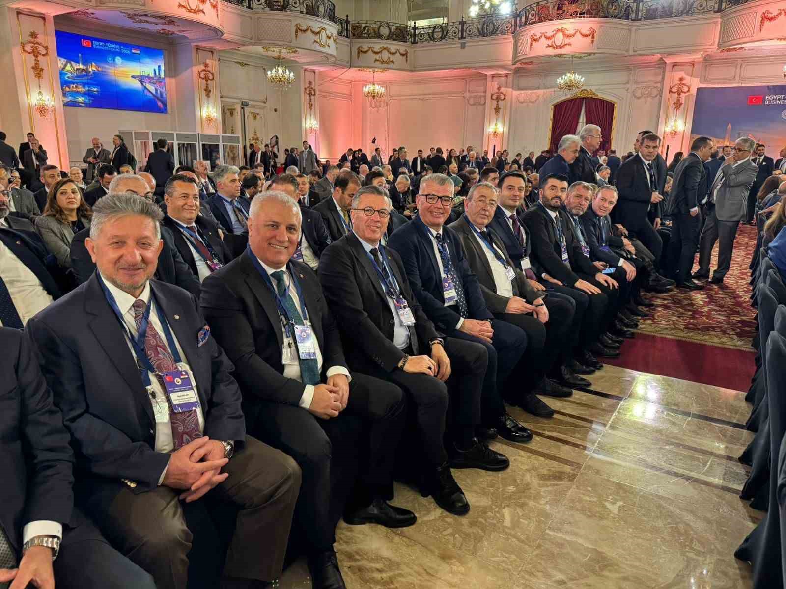 Başkan Erdem’den Mısır’da önemli temaslar
