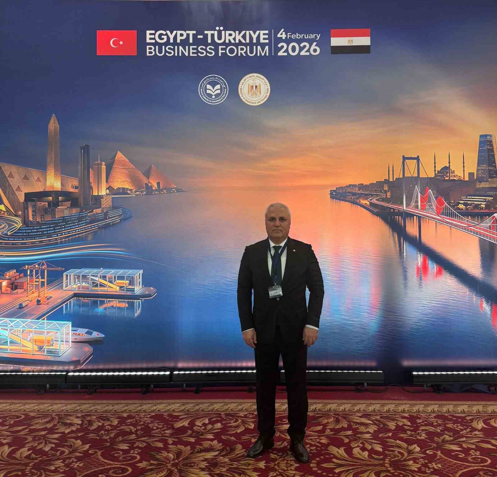 Başkan Erdem’den Mısır’da önemli temaslar
