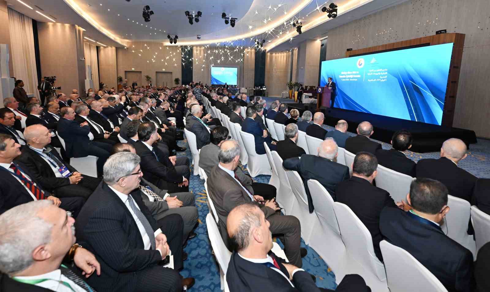 Başkan Erdoğan, Türkiye-Mısır Oda ve Borsalar İş Birliği Forumuna katıldı
Başkan Erdoğan, Türkiye-Mısır Oda ve Borsalar İş Birliği Forumuna katıldı