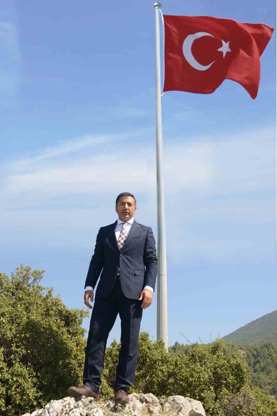 Başkan Erdoğan’dan bayrağa yönelik saldırılara sert tepki
