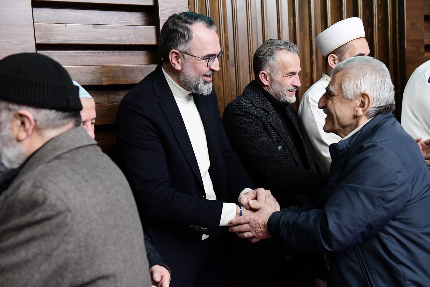 Başkan Erol bayramda her kapıda, her gönülde
Başkan Erol bayramda her kapıda, her gönülde