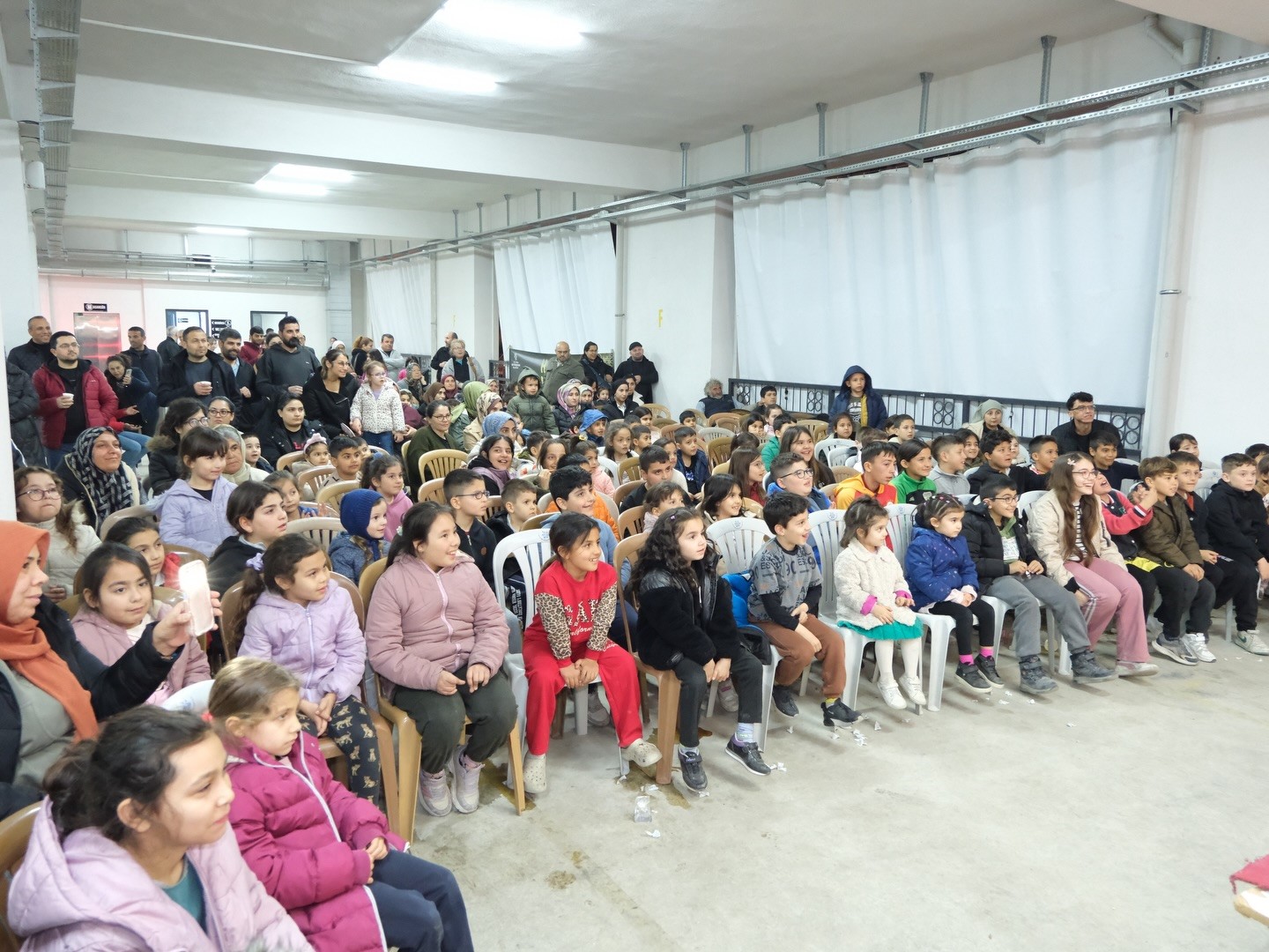 Başkan Erol: "Çocuklarımızın yüzündeki tebessüm her şeye değer"
