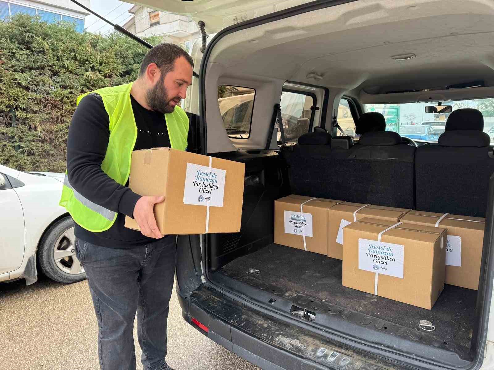 Başkan Erol: "Ramazan’da gönüllere dokunan desteklerimizi sürdürüyoruz"
