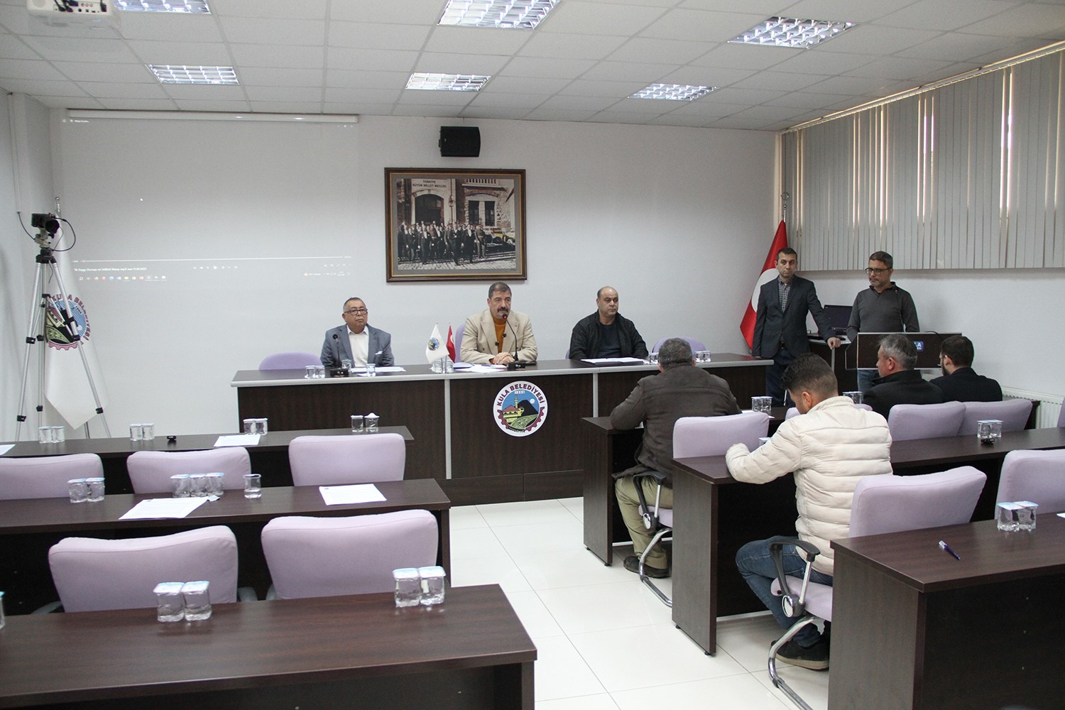 Başkan geç kaldı, Şubat ayı Meclis toplantısı yapılamadı
Başkan geç kaldı, Şubat ayı Meclis toplantısı yapılamadı