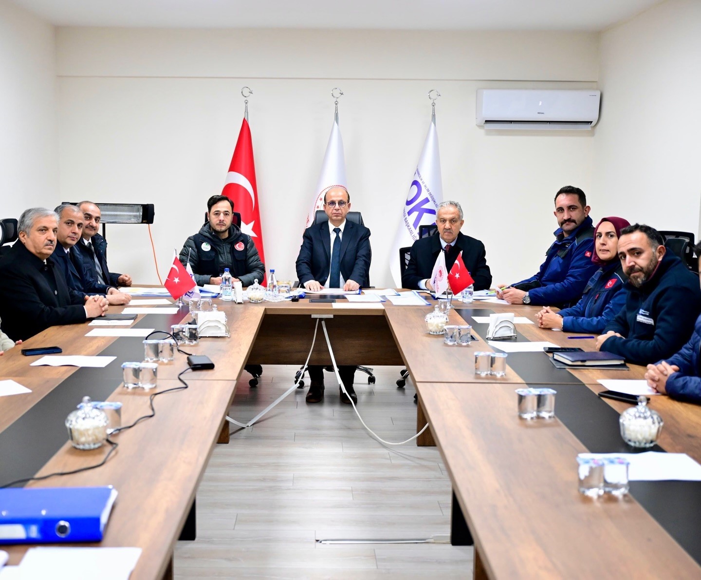 Başkan Geçit, "Gece gündüz demeden istişare içerisinde çalışıyoruz"
