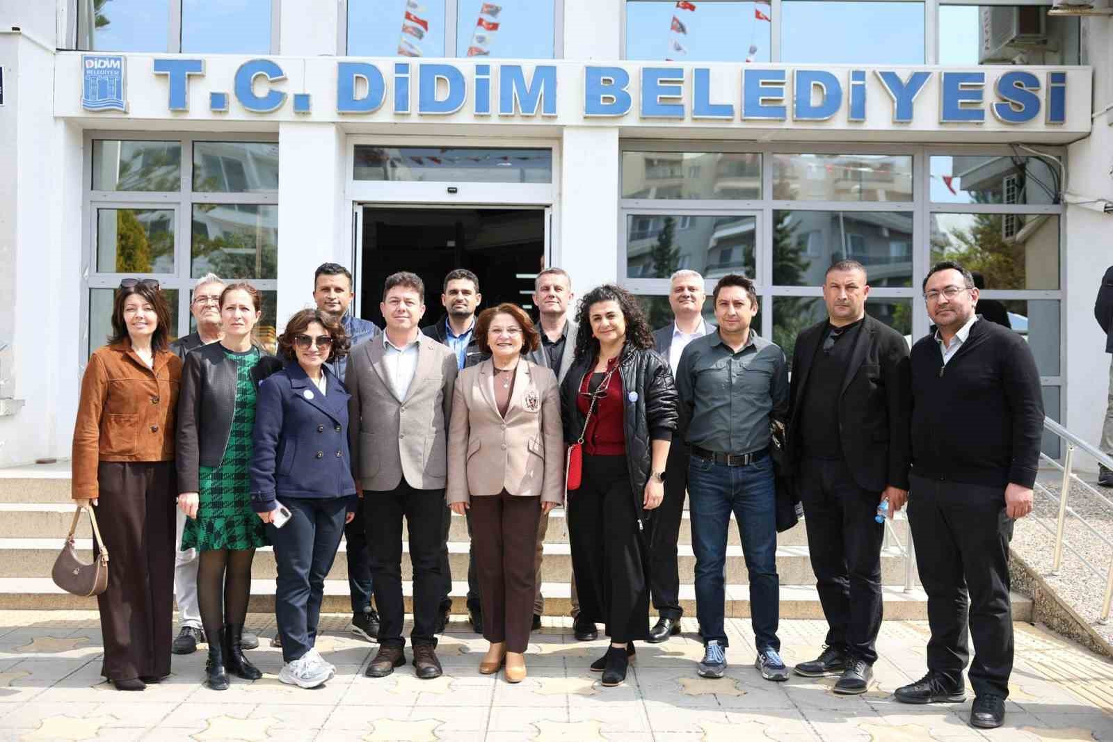 Başkan Gençay, belediye personeliyle bayramlaştı
