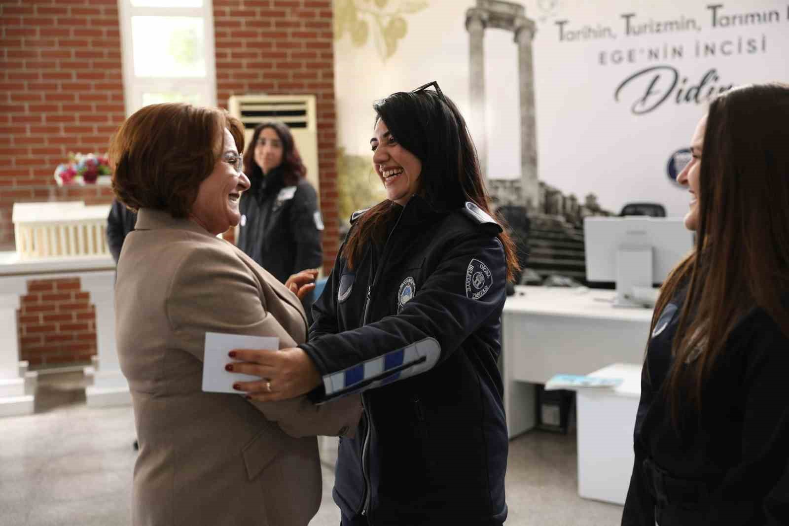 Başkan Gençay, belediye personeliyle bayramlaştı
