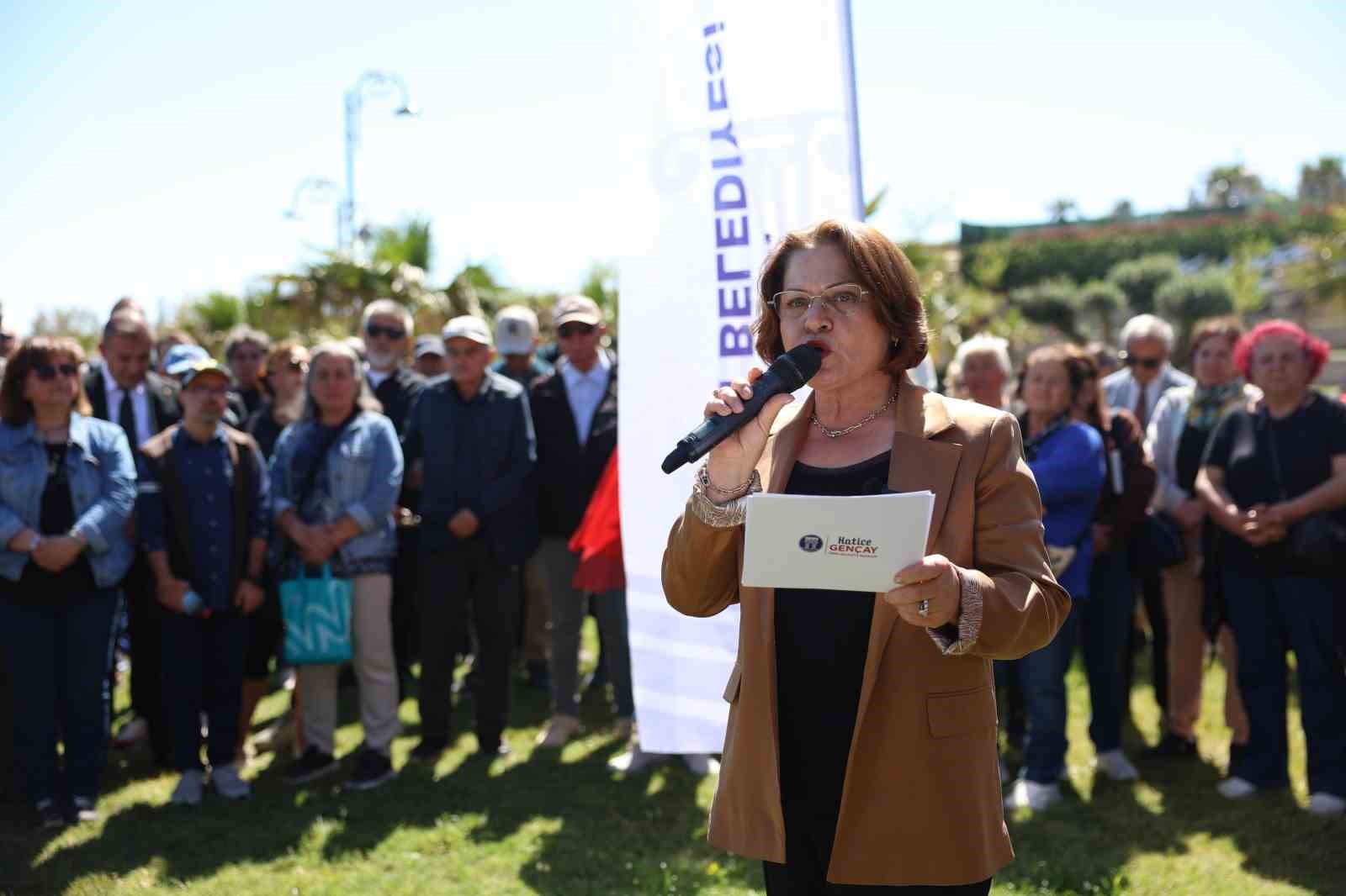 Başkan Gençay: "Kentimizin ortak değerlerini korumak temel önceliğimdir"
