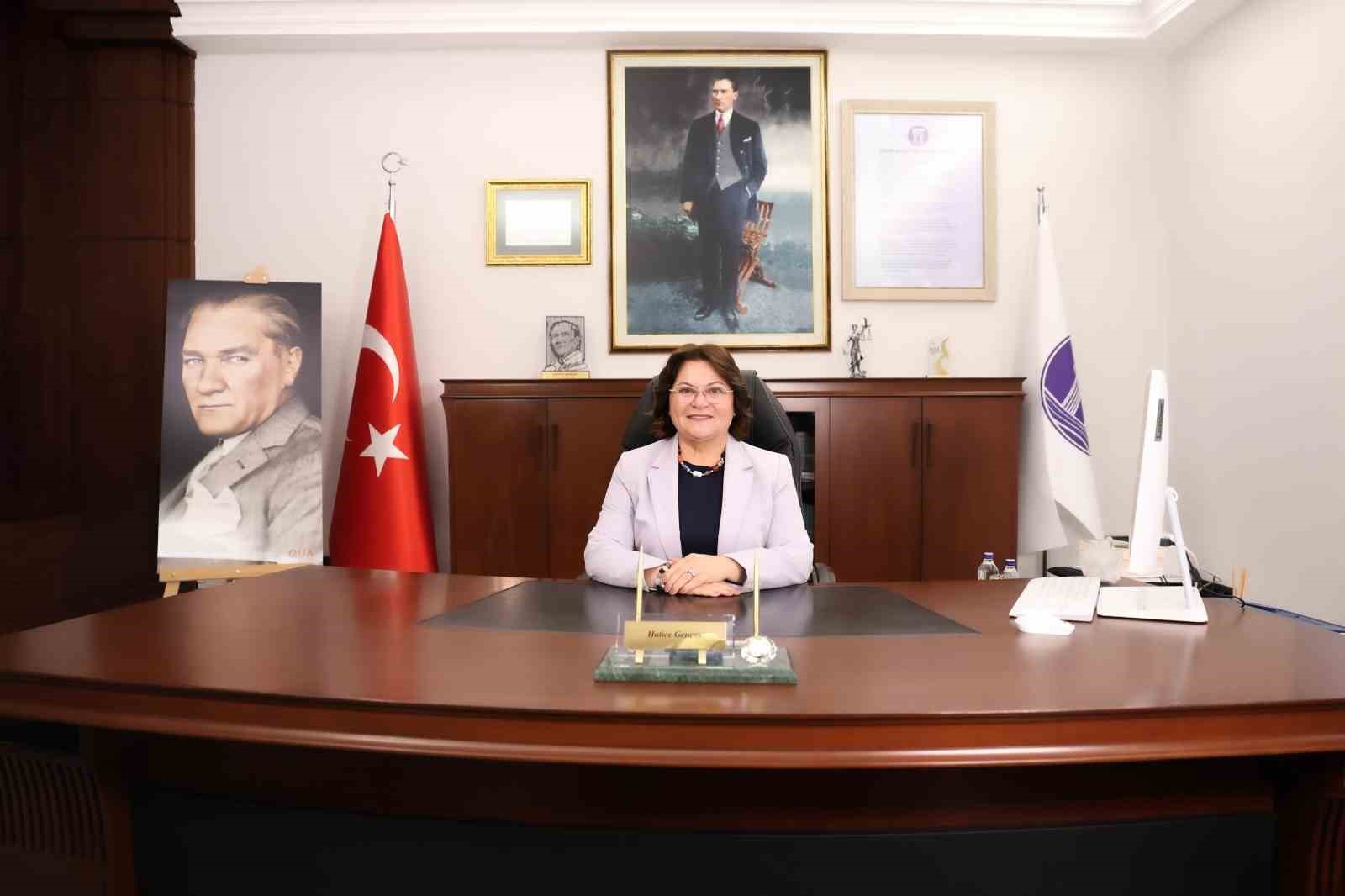 Başkan Gençay: "Ramazan Bayramı’nı en içten dileklerimle kutluyorum"
