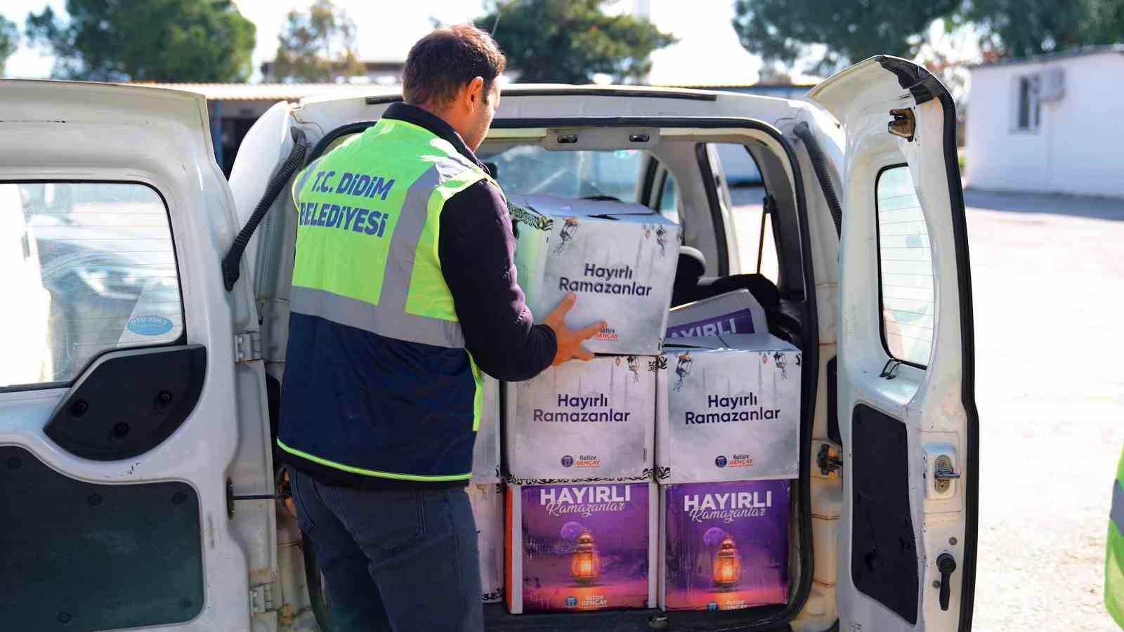 Başkan Gençay: "Ramazan’da sofralarımız paylaştıkça güzel"
