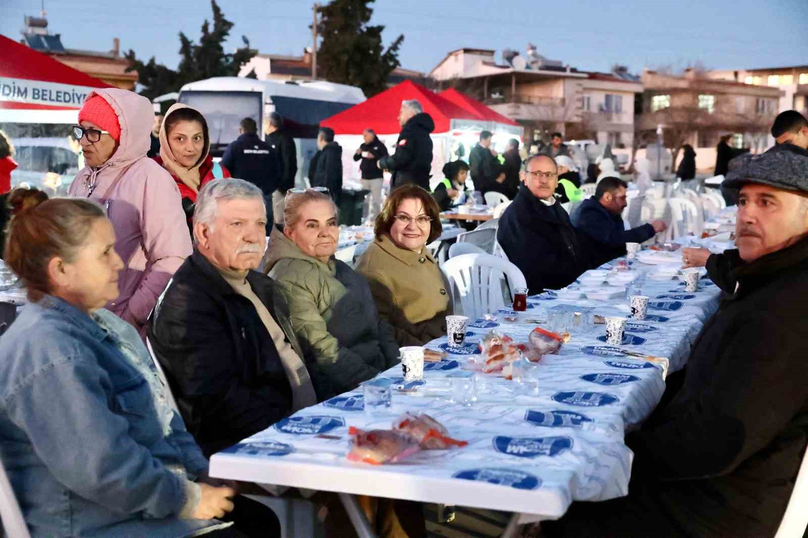 Başkan Gençay: "Sofralarımız paylaştıkça güzelleşiyor"
