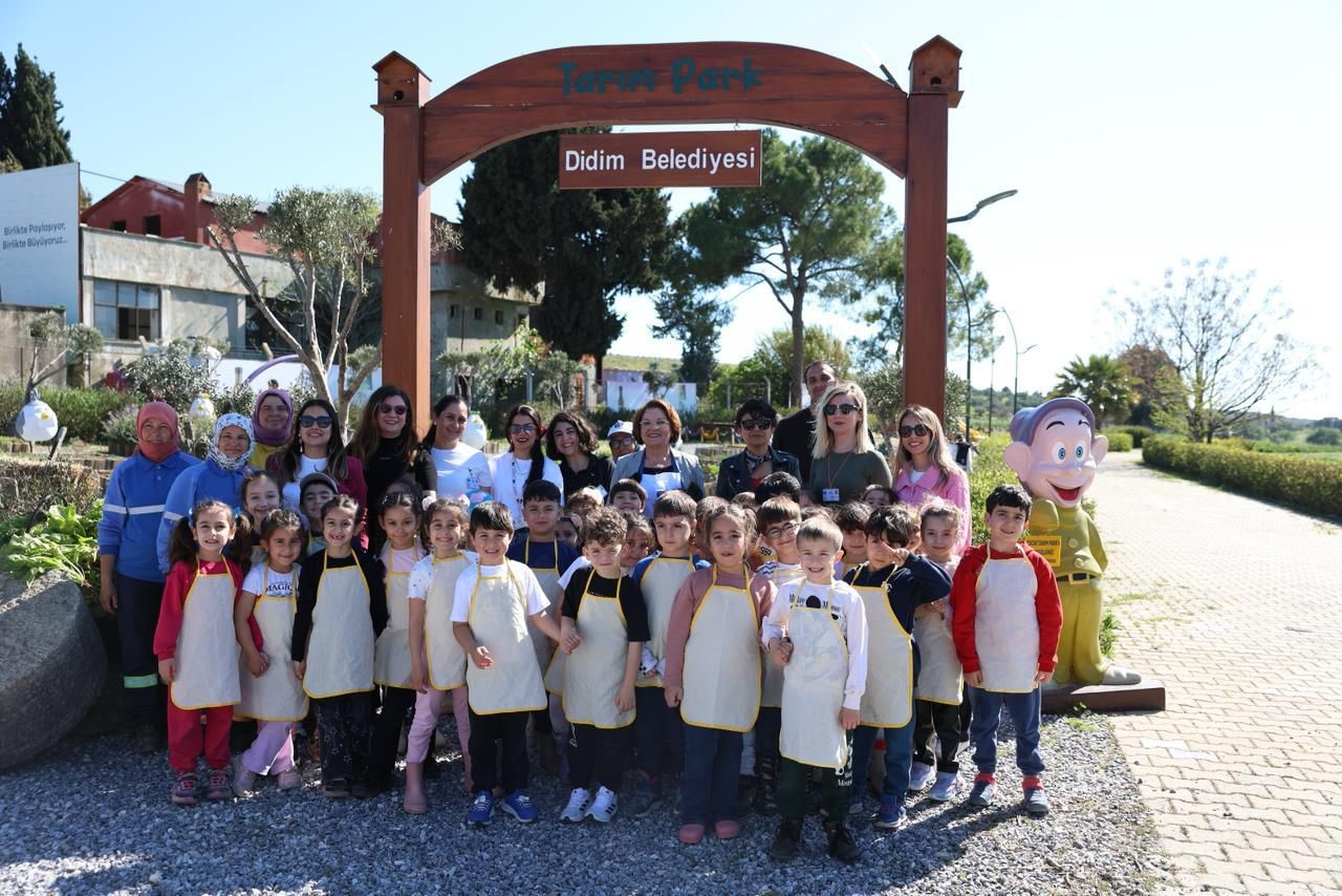 Başkan Gençay: "Üreten belediyecilik anlayışımızla bilinçli nesiller yetişmesine katkı sunuyoruz"
