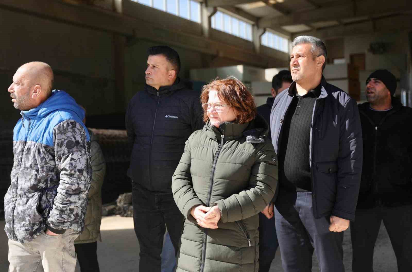 Başkan Gençay, yangın sürevini sahada takip etti
