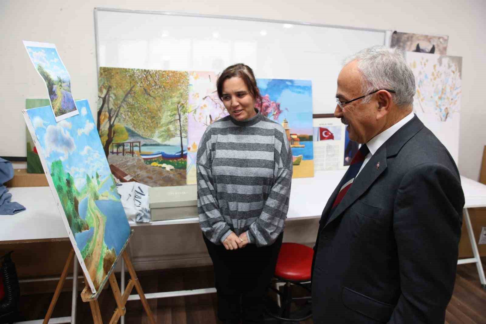Başkan Güler: "ORMEK’lerimiz hem meslek öğretiyor, hem de sanatın gelişmesini sağlıyor"
Başkan Güler: "ORMEK’lerimiz hem meslek öğretiyor, hem de sanatın gelişmesini sağlıyor"