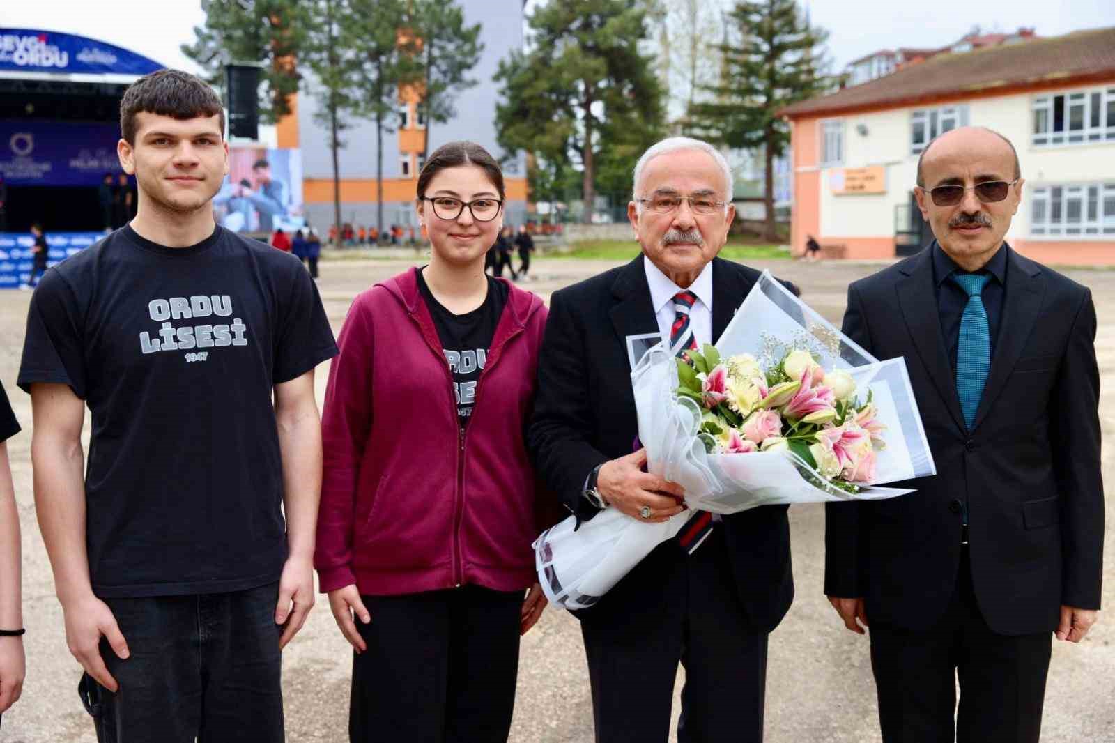 Başkan Güler’den gençlere: "AR-GE’ye ağırlık verin"
