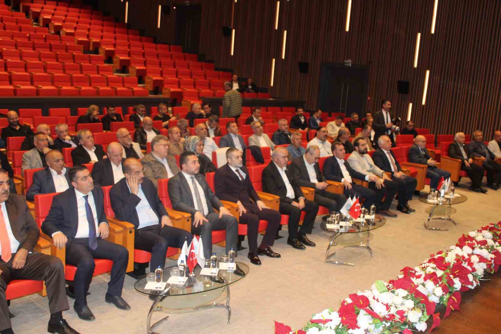 Başkan Gülsoy: "Dünya ekonomisindeki bu devasa dalgalanmalar ülkemizi ve her bir sanayicimizi etkiliyor"
