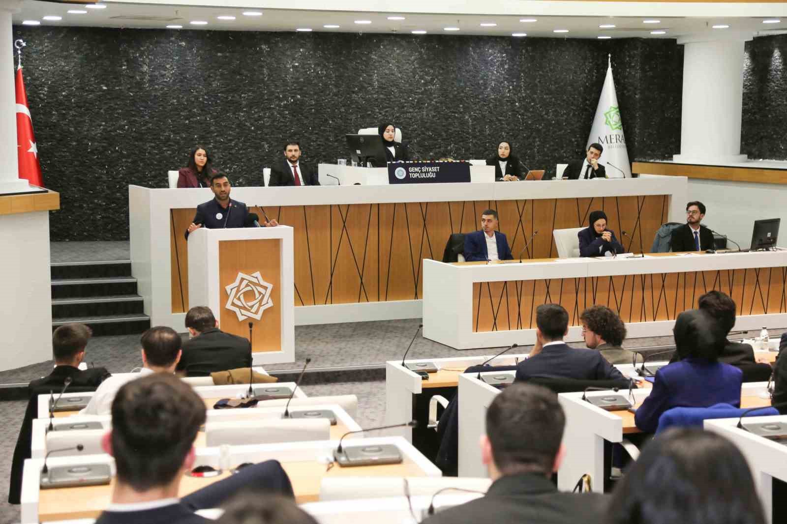 Başkan Kavuş, geleceğin siyasetçileri ve bürokratlarıyla buluştu
Başkan Kavuş, geleceğin siyasetçileri ve bürokratlarıyla buluştu