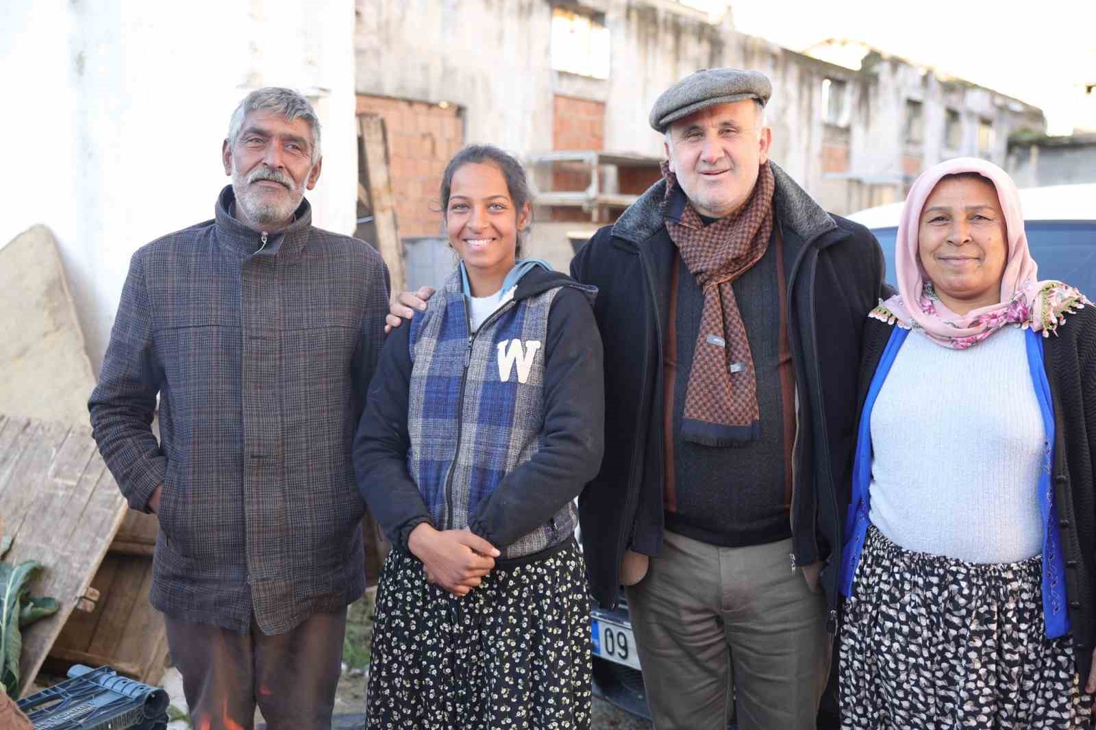 Başkan Kaya: "Soğuk kış günlerinde de esnaf ve vatandaşlarımızın yanında olmayı sürdüreceğiz"
