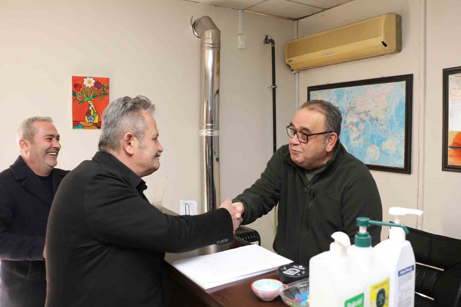 Başkan Koloğlu’ndan "Hayırlı Günler Komşum, Derdin Derdimiz" ziyaretleri
