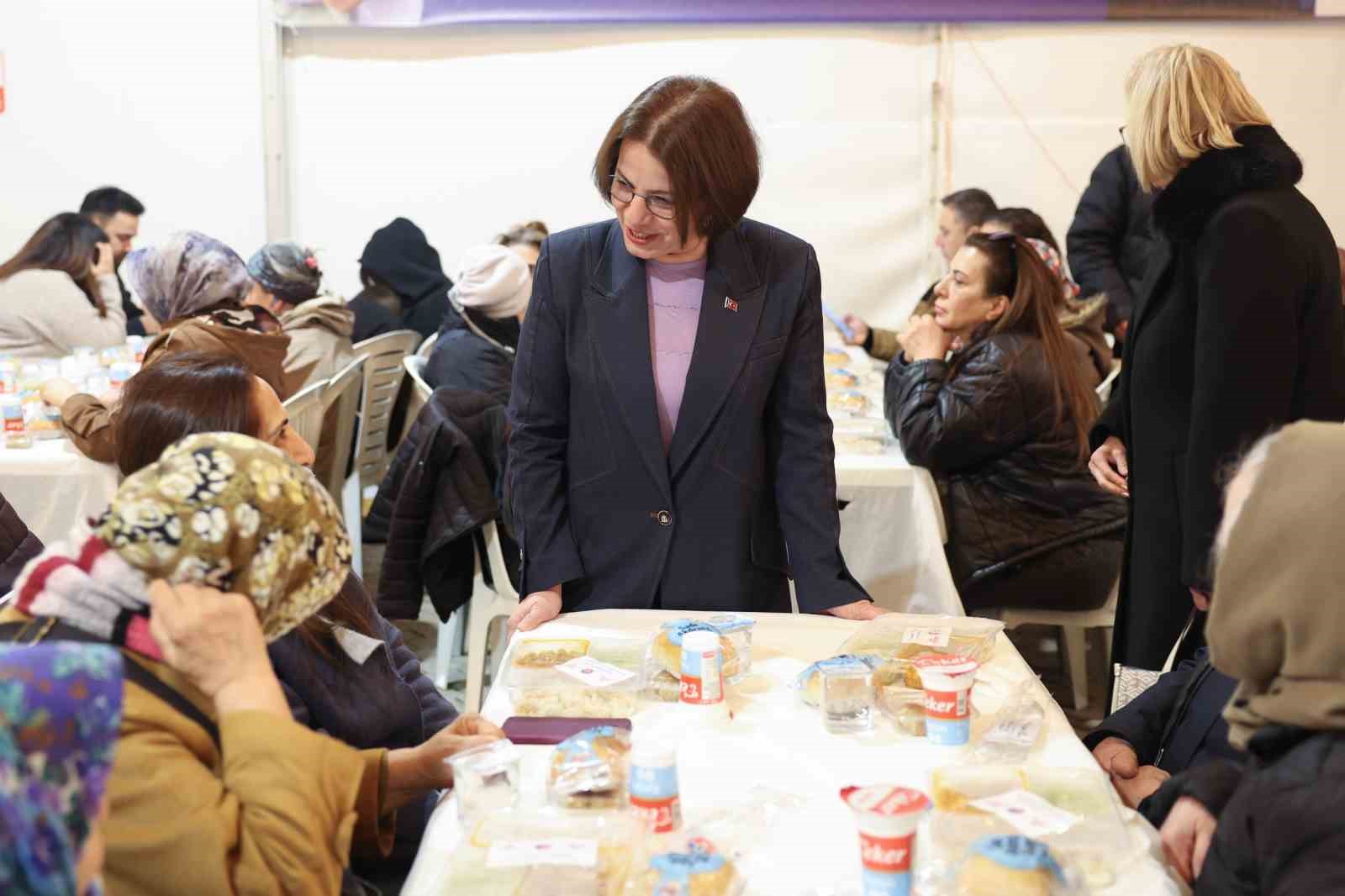 Başkan Köymen, Maltepelilerle iftar sofrasında buluştu
