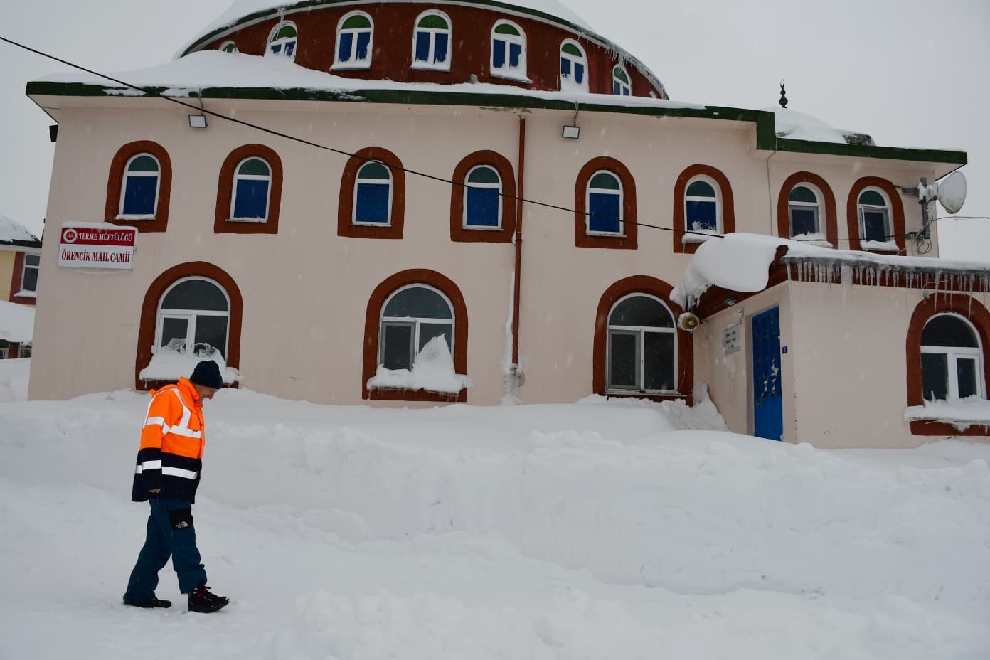 Başkan Kul: "Sadece yolları değil, gönülleri de açmaya geldik"

