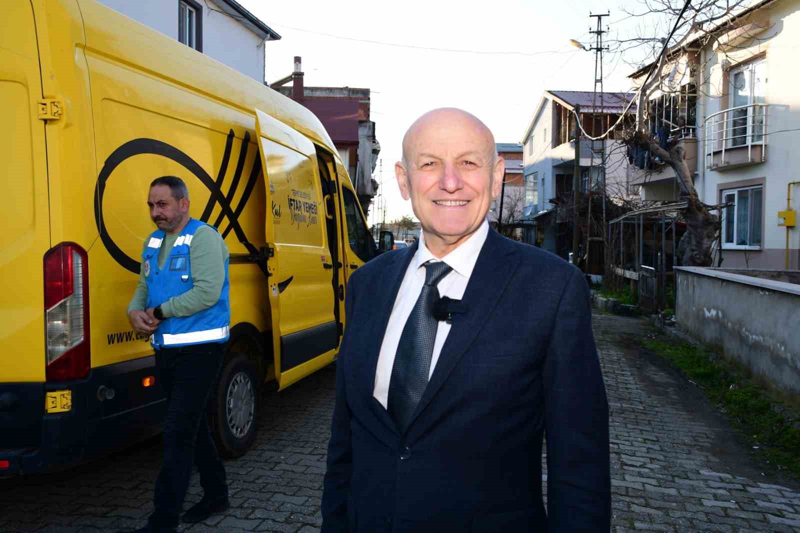 Başkan Kul: "Terme’de kimsesizlerin yanındayız"
Başkan Kul: "Terme’de kimsesizlerin yanındayız"