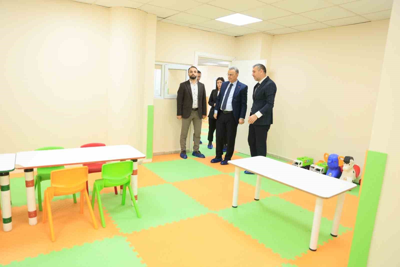 Başkan Kurnaz: "Ailelerin yükünü hafifletecek bir kreşi hizmete açıyoruz"
