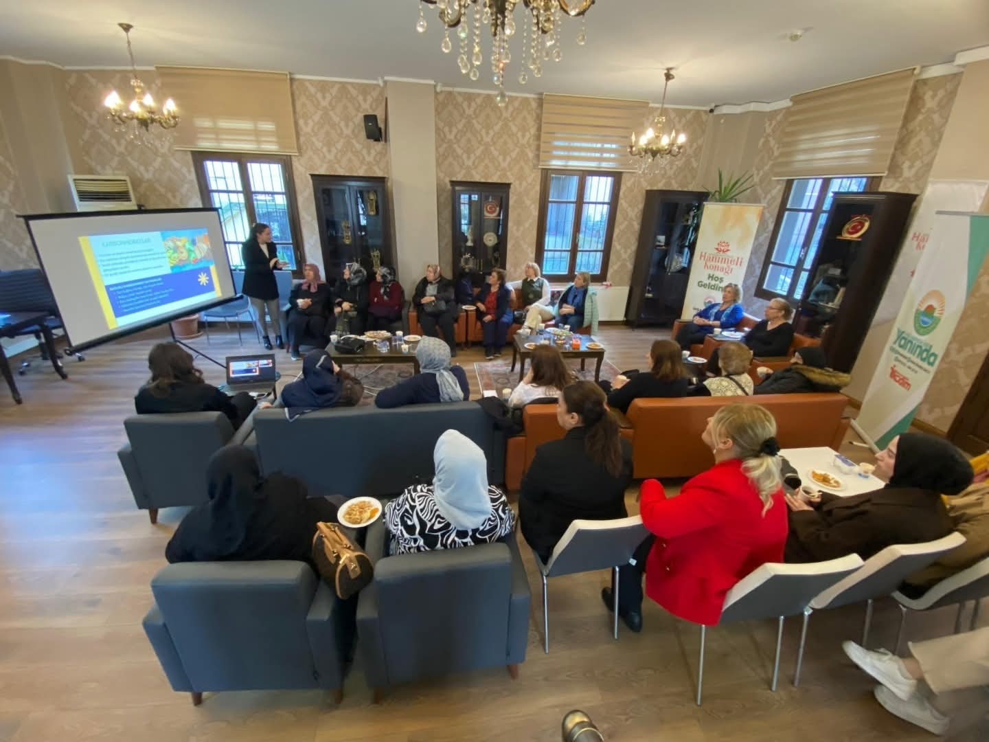 Başkan Kurnaz: "Diyetisyenlerimiz, kadınlarımızın hizmetinde"
