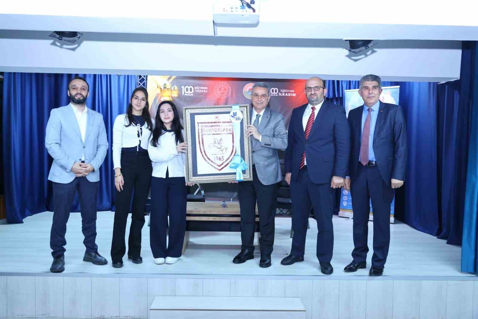 Başkan Kurnaz: "Gençler en kıymetli mirasımız"
Başkan Kurnaz: "Gençler en kıymetli mirasımız"