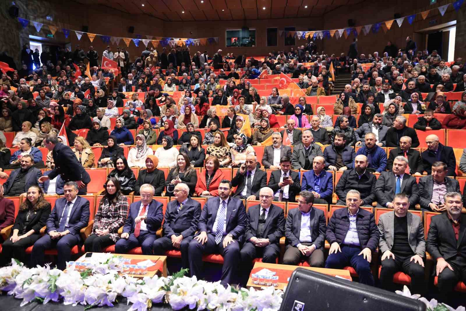 Başkan Kurnaz: "İlkadım’da 2026 yılında değerli proje ve hizmetleri hep birlikte hayata geçireceğiz"
