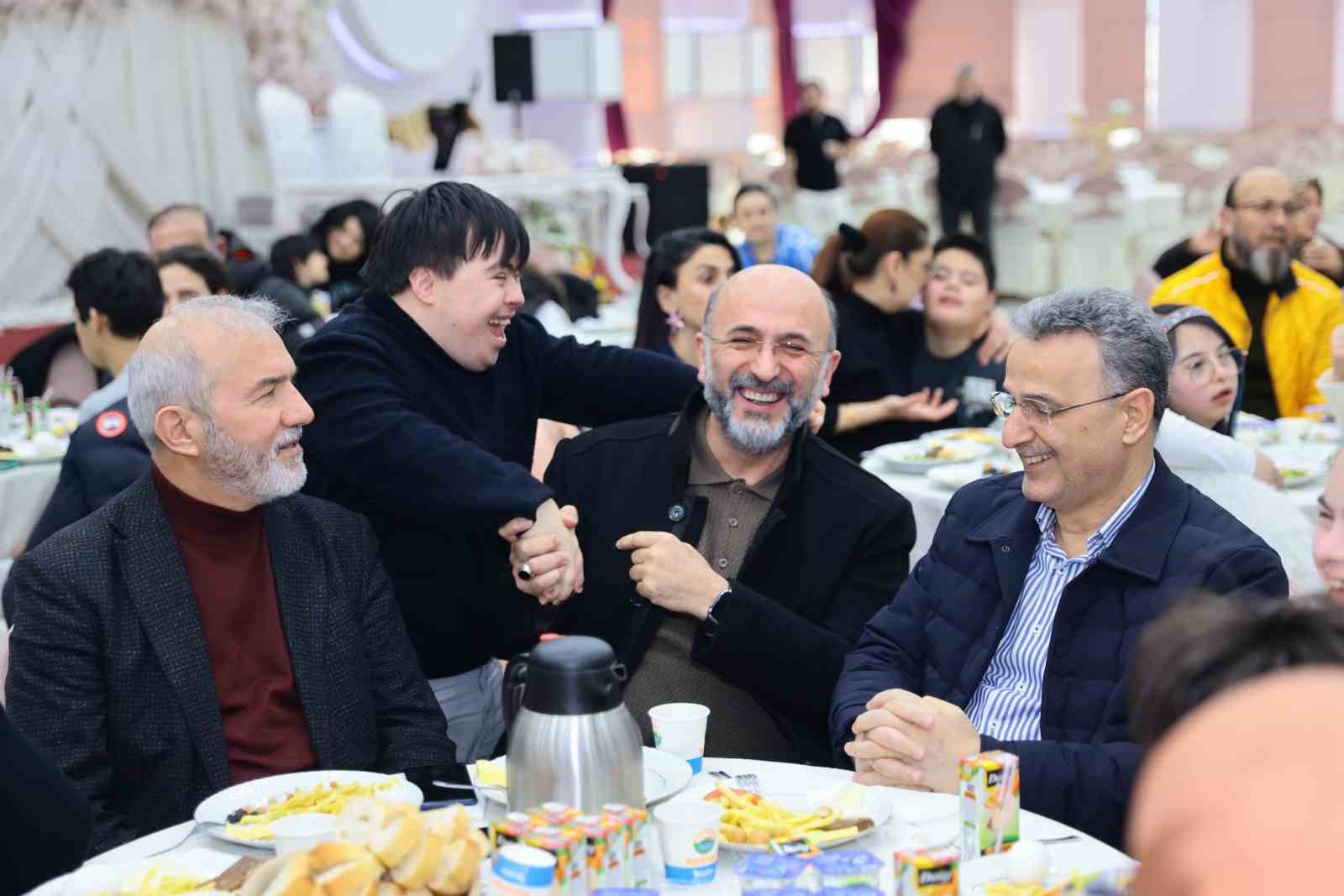 Başkan Kurnaz: "Özel çocuklarımız ve ailelerinin yanındayız"
