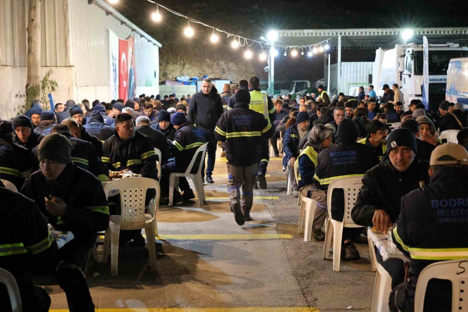 Başkan Mandalinci Kademe’de sahura katıldı
