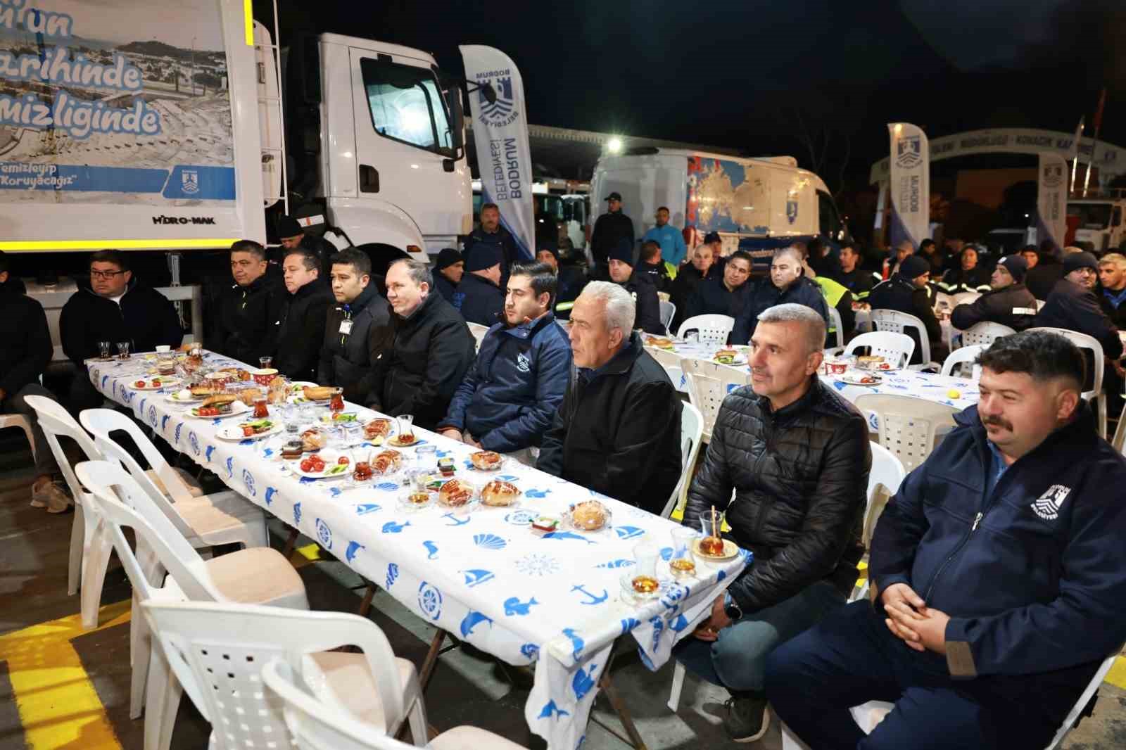 Başkan Mandalinci Kademe’de sahura katıldı
