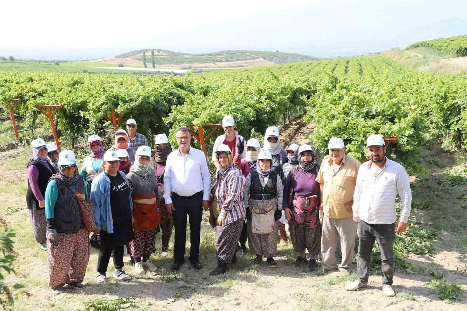 Başkan Öküzcüoğlu yılın en başarılı ilçe belediye başkanı seçildi
Başkan Öküzcüoğlu yılın en başarılı ilçe belediye başkanı seçildi