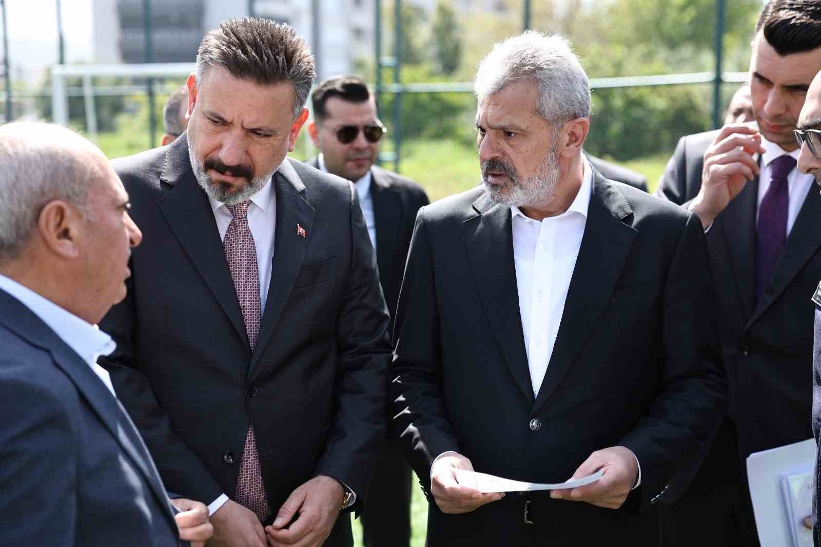 Başkan Öntürk Arsuz’daki yatırımları inceledi
