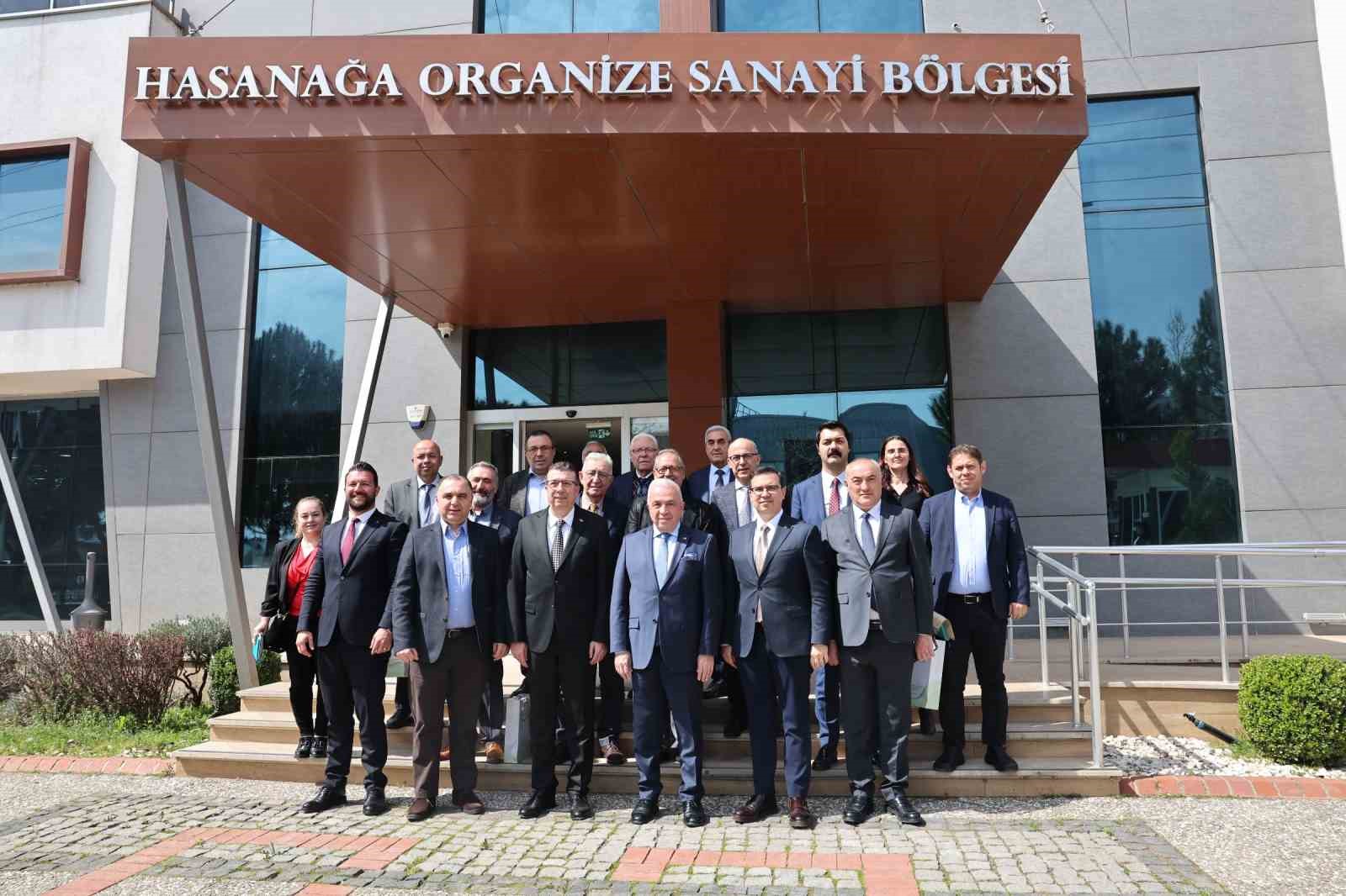 Başkan Özdemir, sanayicilerle ortak akıl toplantısında buluştu
Başkan Özdemir, sanayicilerle ortak akıl toplantısında buluştu