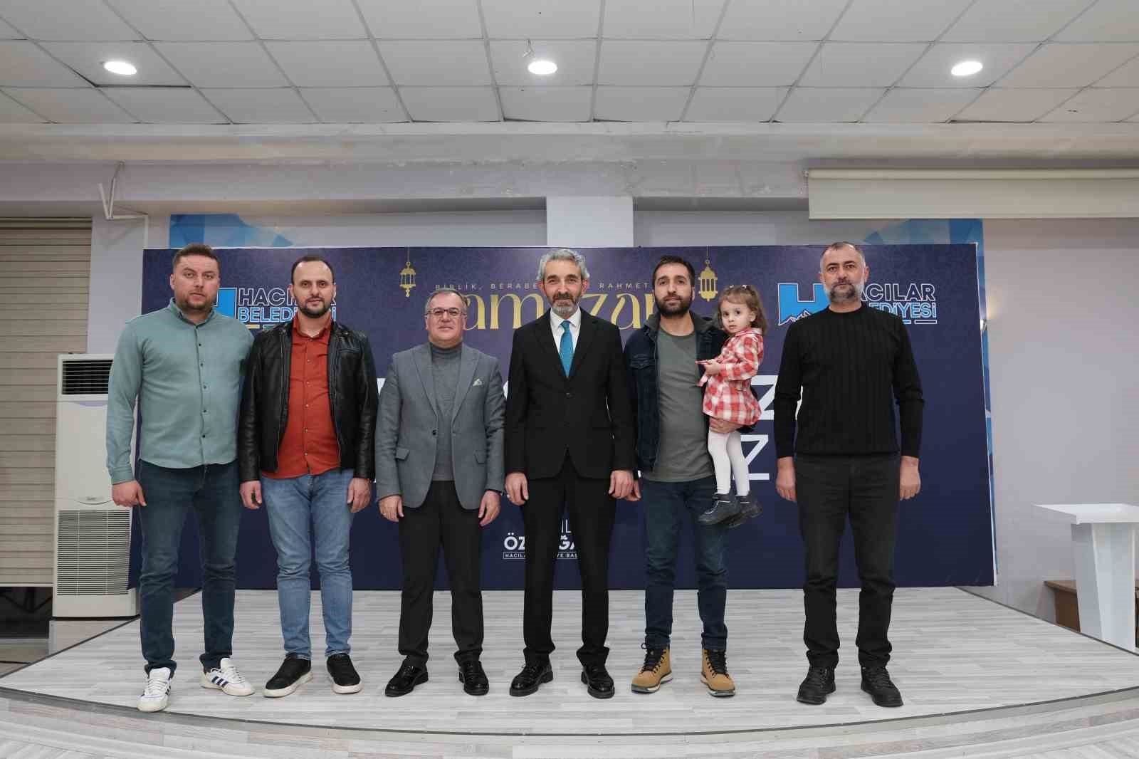 Başkan Özdoğan: "Hizmet ve eser siyasetini birlikte yapıyoruz"
