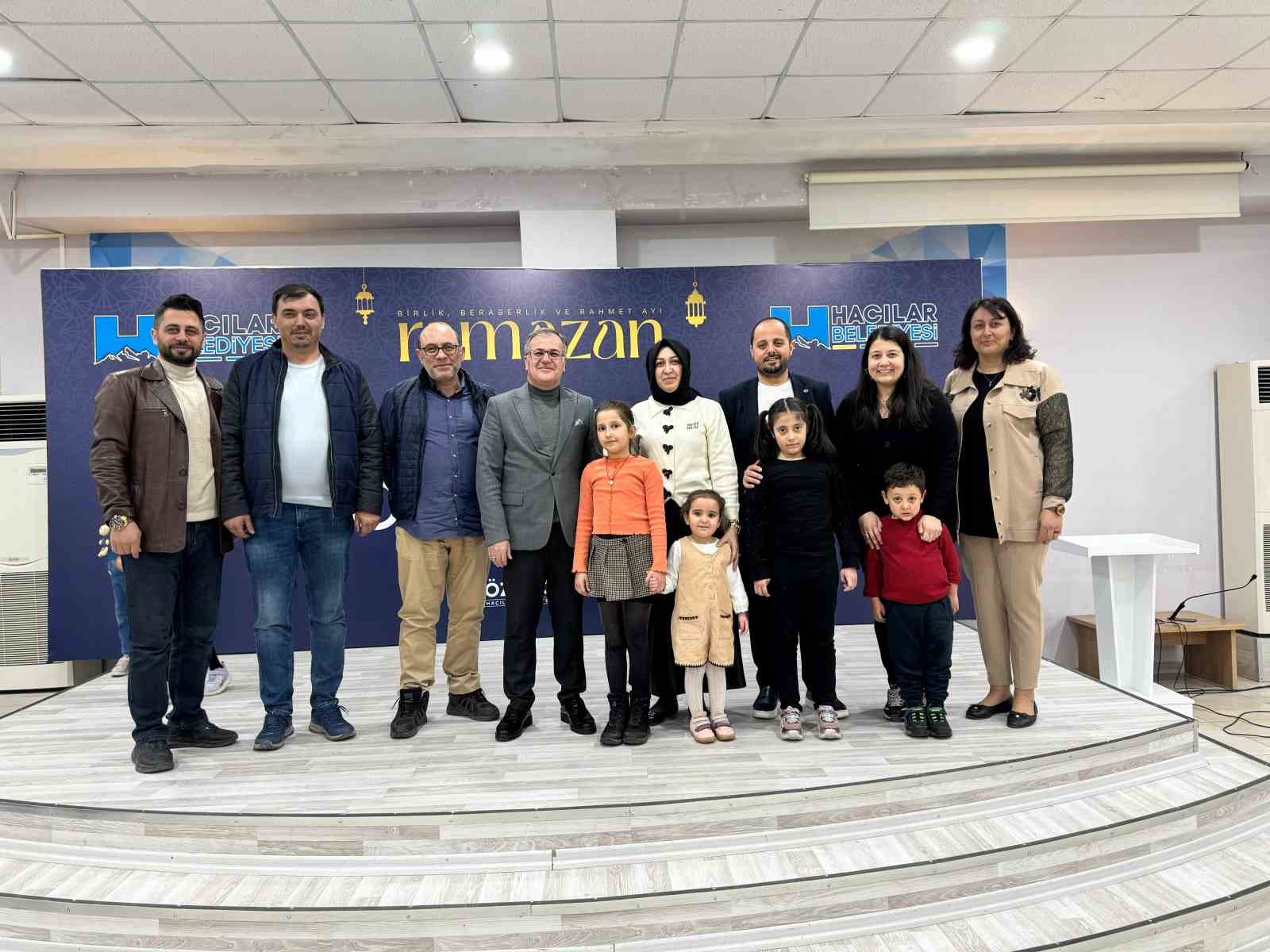 Başkan Özdoğan: "Hizmet ve eser siyasetini birlikte yapıyoruz"
