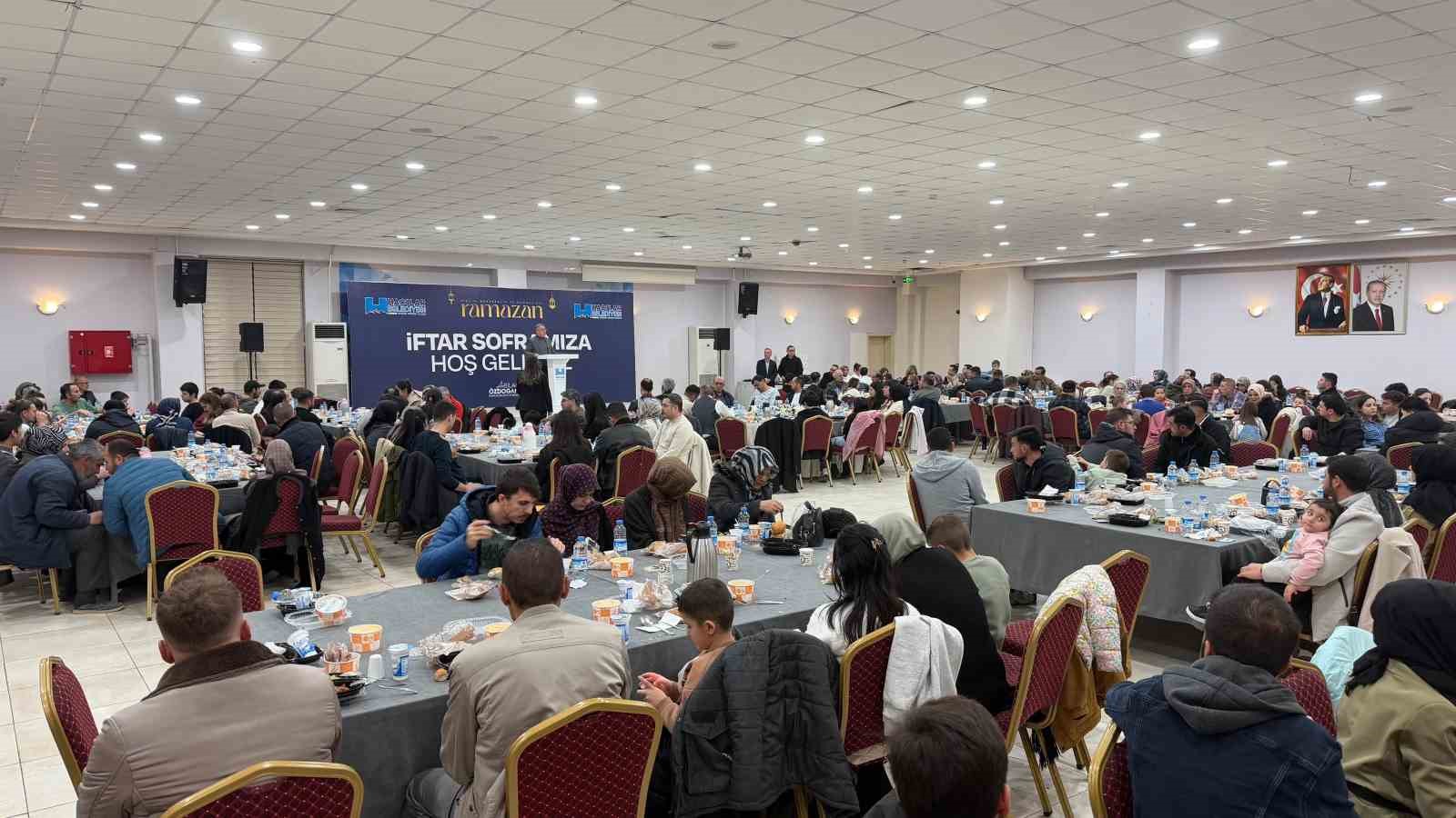 Başkan Özdoğan: "Hizmet ve eser siyasetini birlikte yapıyoruz"
