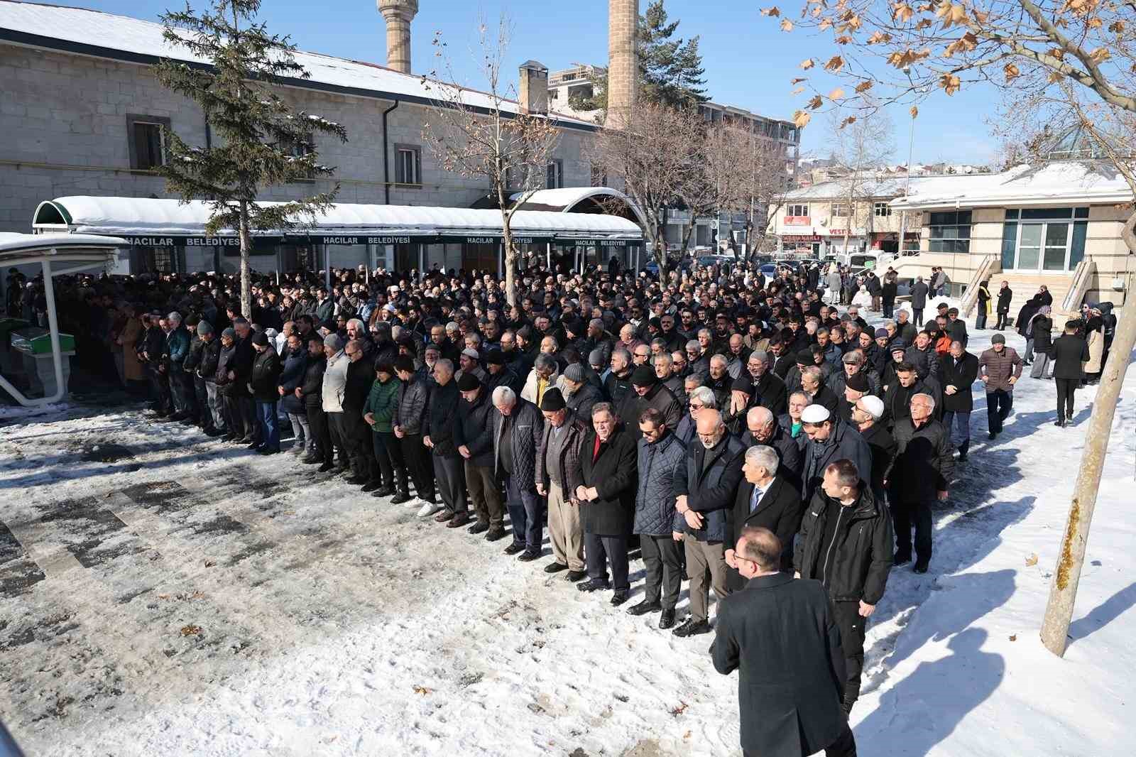 Başkan Özdoğan’dan Ekici ailesine taziye
