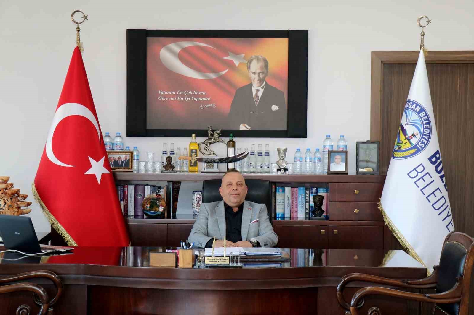 Başkan Özel’den 23 Nisan mesajı
