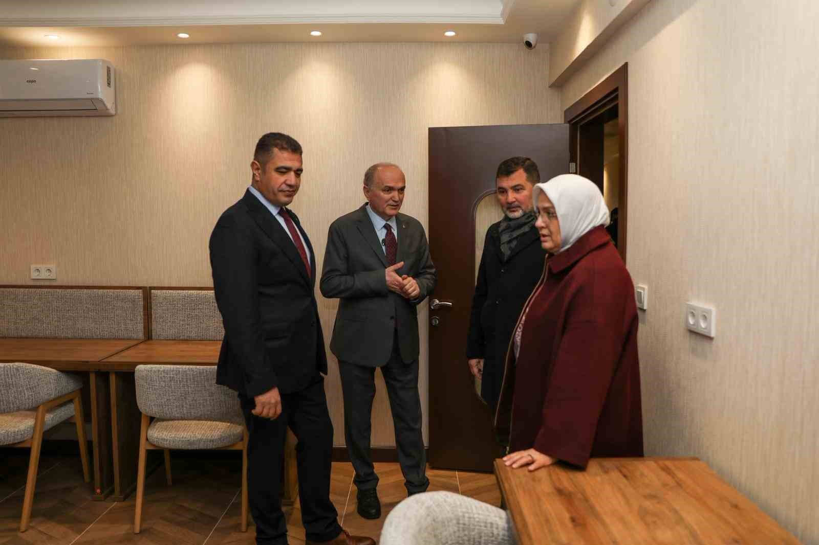 Başkan Özlü: "Bu yıl 3 kütüphaneyi açmayı hedefliyoruz"
