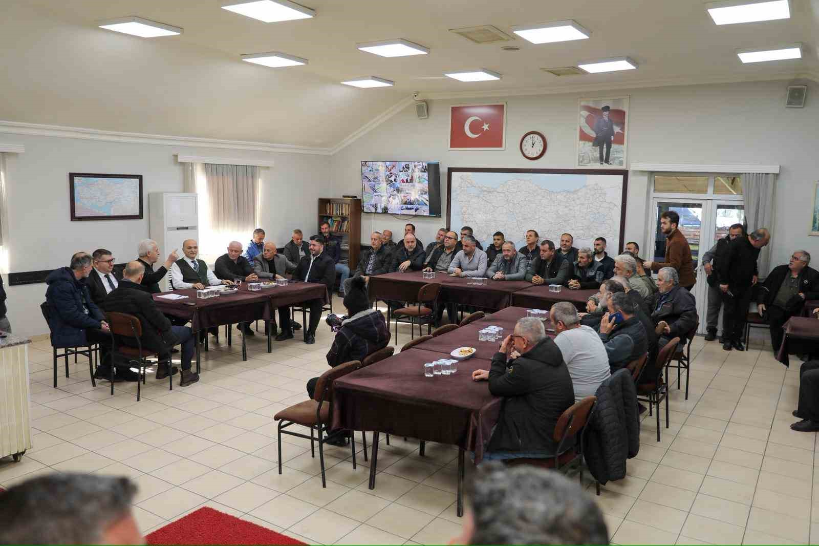 Başkan Özlü: "Düzce’de 2,2 milyar dolar ihracat hacmi var"
Başkan Özlü: "Düzce’de 2,2 milyar dolar ihracat hacmi var"